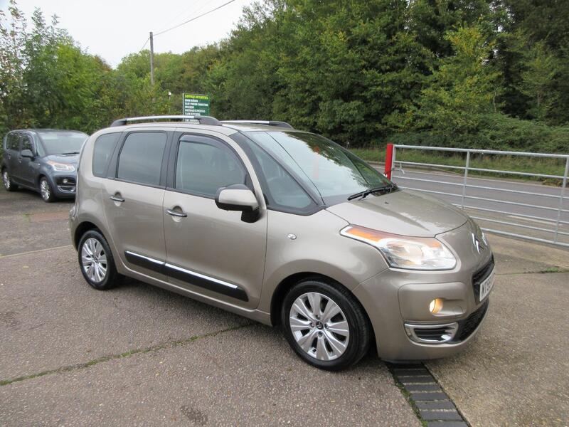 CITROEN C3 PICASSO 1.6 HDi Exclusive Cambelt and Clutch Changed (2009)